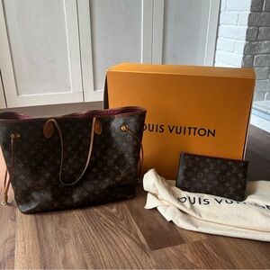 ❤️ Authentic Louis Vuitton Neverfull GM AND Zipper pouch!